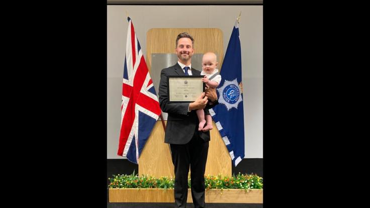 Off-Duty Lifesaver Honoured for Heroic Thames River Rescue